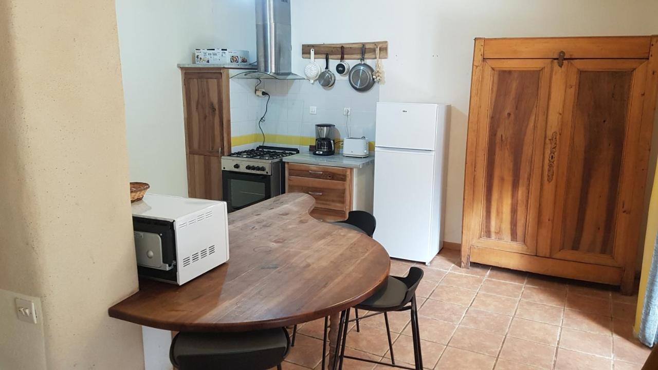 Maison Isolee Dans Les Vignes Et Les Bois Valady Экстерьер фото