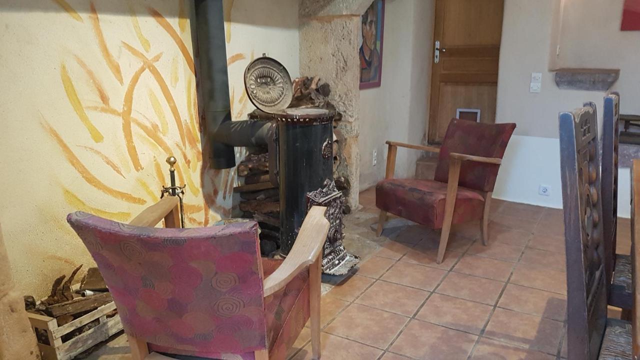 Maison Isolee Dans Les Vignes Et Les Bois Valady Экстерьер фото